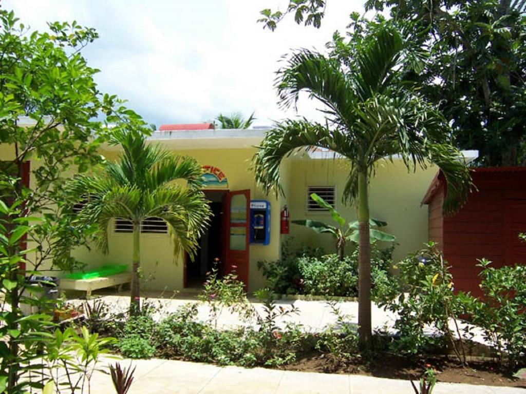 Yellow Bird Sea Negril Exterior foto