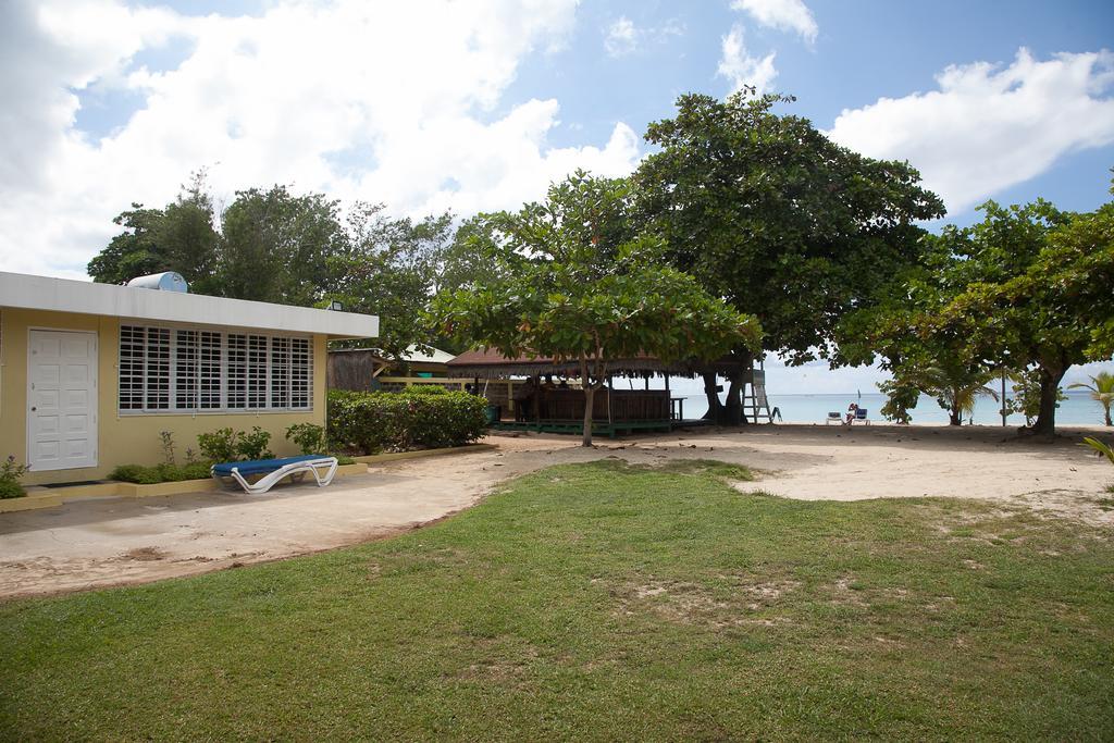 Yellow Bird Sea Negril Exterior foto
